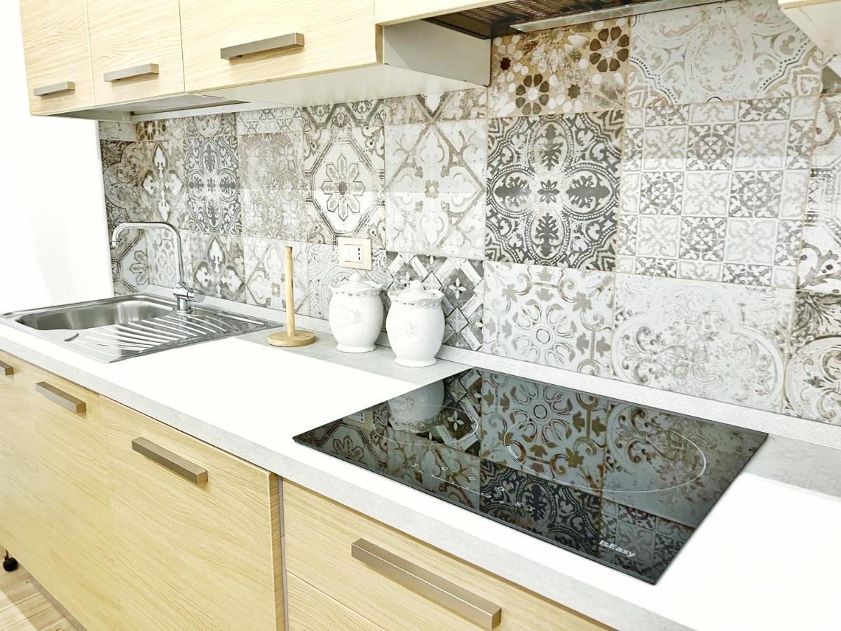 Luxury Tugurio Villa Арма ди Таджия Екстериор снимка